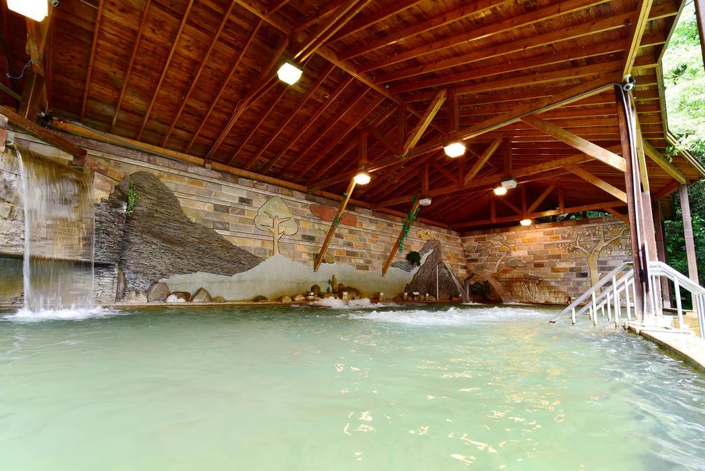 Jenq Yang Hotspring Hotel Renai Exterior foto